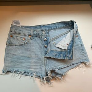 Levi 501 light wash high rise shorts size 26